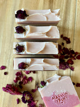 Charger l'image dans la galerie, Rose Scarlet 2.0 🌹