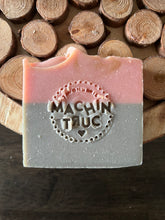 Charger l'image dans la galerie, Velvet Tuxedo