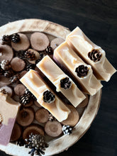 Charger l'image dans la galerie, Cèdre &amp; Mousse de chêne
