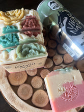 Charger l&#39;image dans la galerie, Jardin mystérieux
